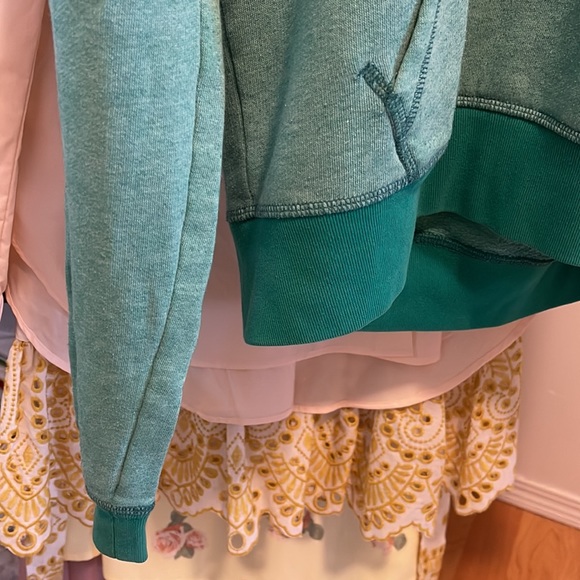 Vintage PINK hoodie - Picture 4 of 4